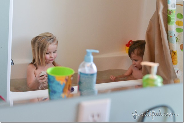 reflection iso1600 f4 1-100