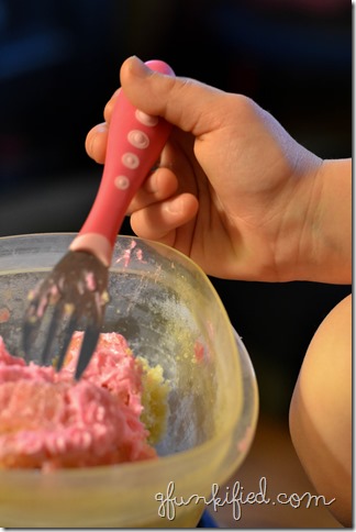 hands3 iso 1600 f 3.5 1-20