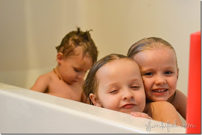 3 things2 iso 3200 f4.0 1-60