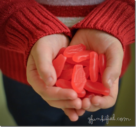 candy iso1600 f3.5 1-40